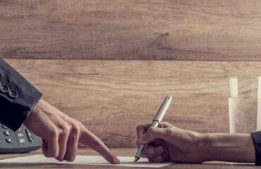 Eşin Rızası Alınmadan İcrada Kefil Olan Ve Taahhüt Veren Kişinin Kefilliği Taahhüdü Geçersiz Kılar.