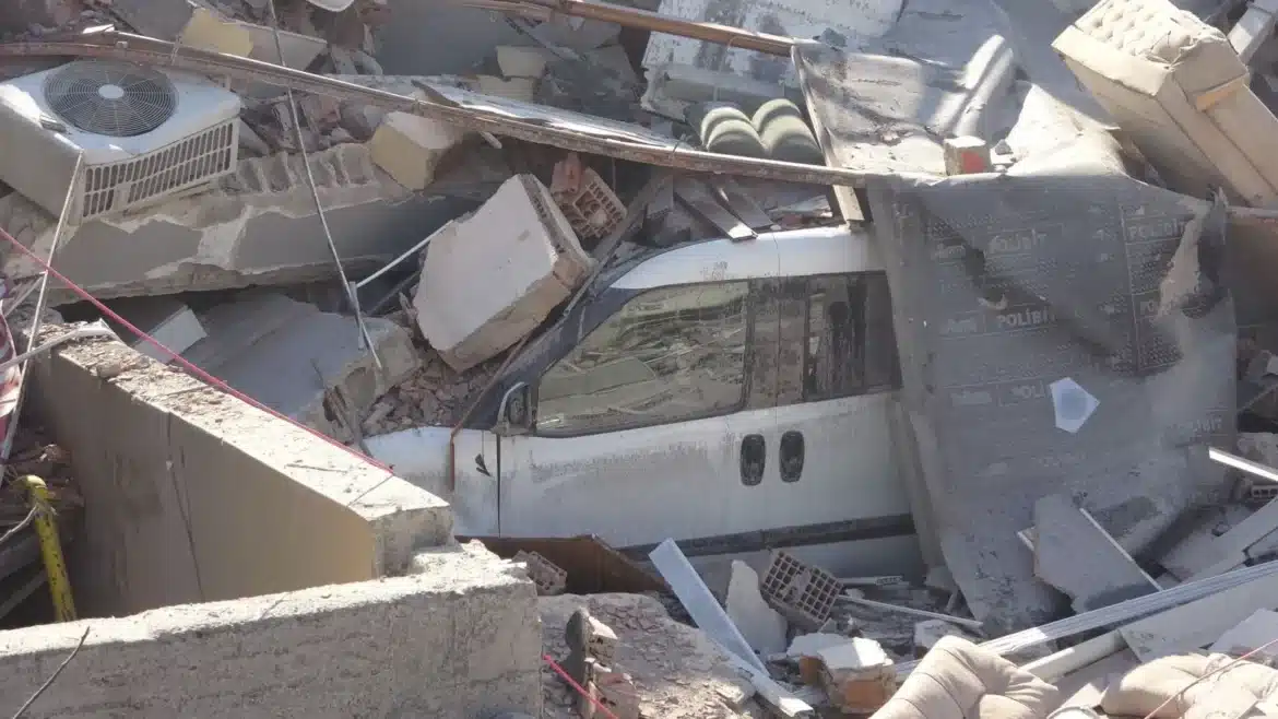 Depremde Enkaz Altında Kalan Araçla İlgili Neler Yapılabilir?